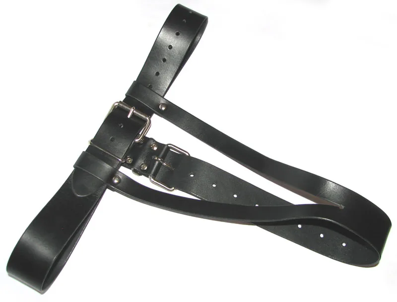 Harness černý kožený na boky a rozkrok unisex. Cena 2000 Kč