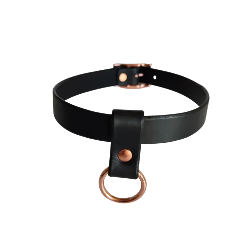 Obojek se snímatelným očkem černý s rosegold kováním. Cena 800 Kč